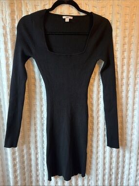 Bar lll Black Ribbed Square Neck Long Sleeve Dress